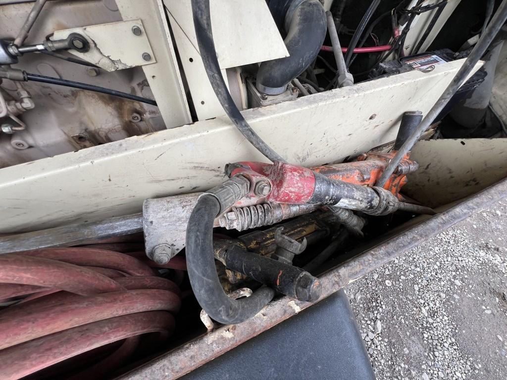 1996 Ingersoll Rand P185WJD Towable Air Compressor