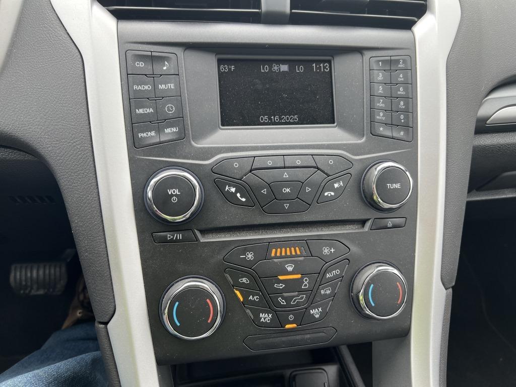 2014 Ford Fusion Hybrid Sedan