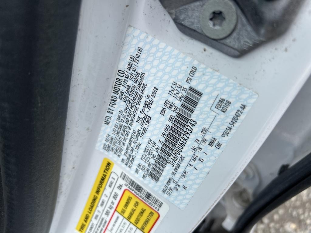2014 Ford Fusion Hybrid Sedan