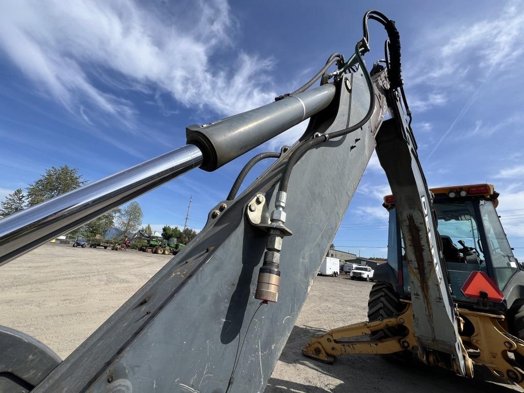 2007 John Deere 410J Loader Backhoe