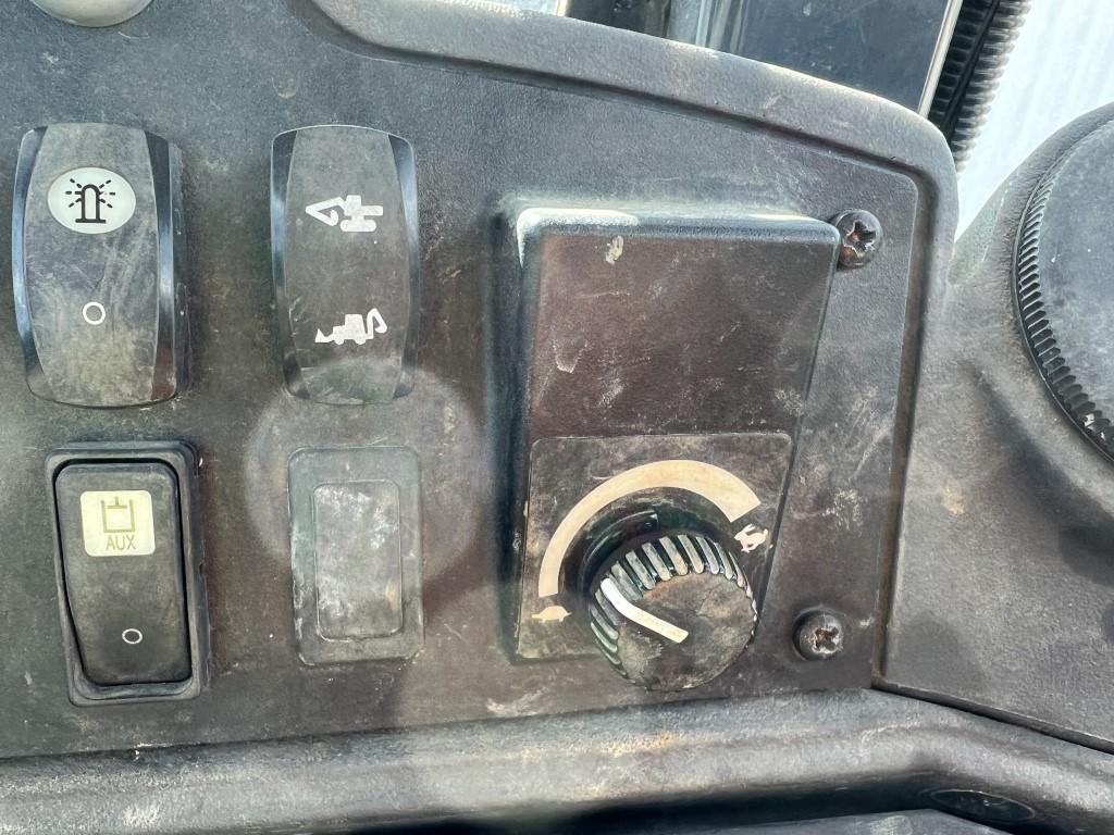 2007 John Deere 410J Loader Backhoe