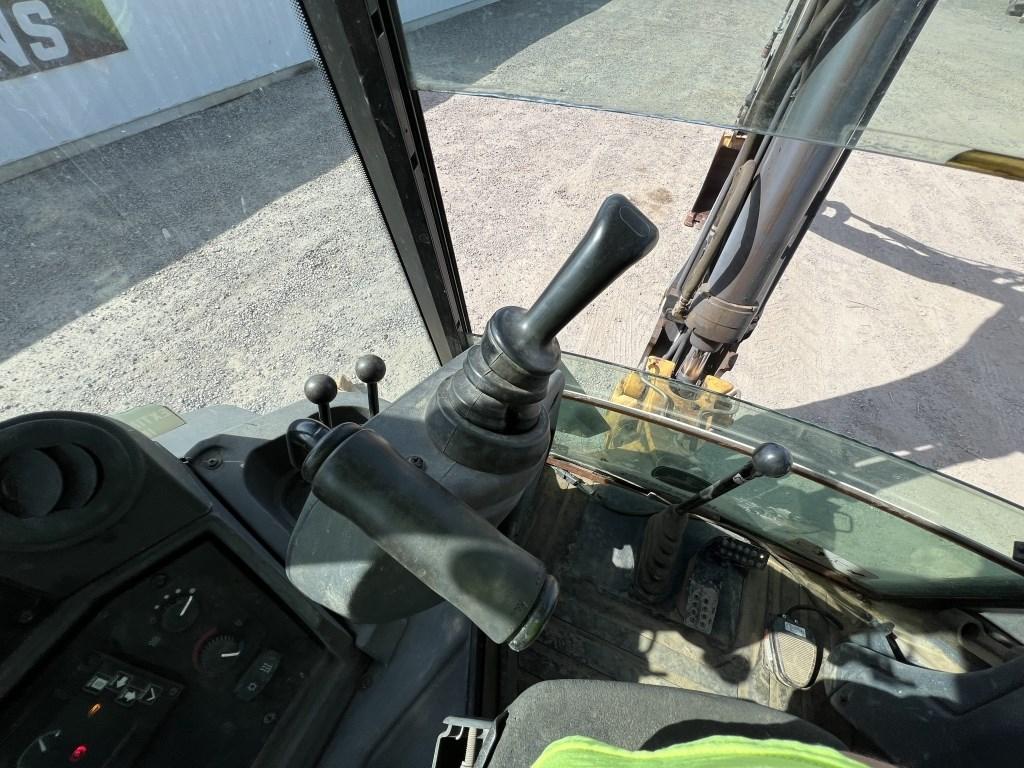 2007 John Deere 410J Loader Backhoe