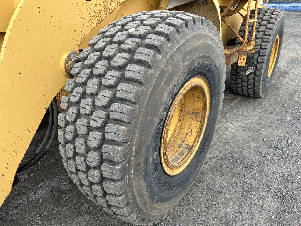 1998 John Deere 624H Wheel Loader