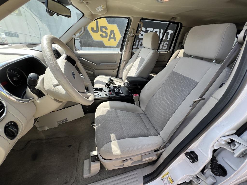 2006 Ford Explorer 4x4 SUV