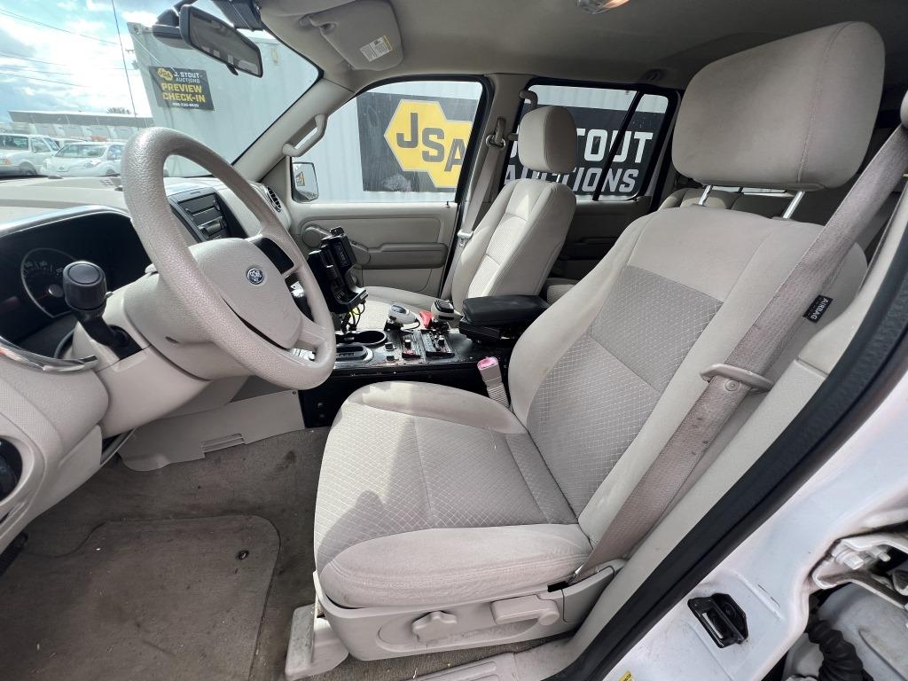2006 Ford Explorer 4x4 SUV