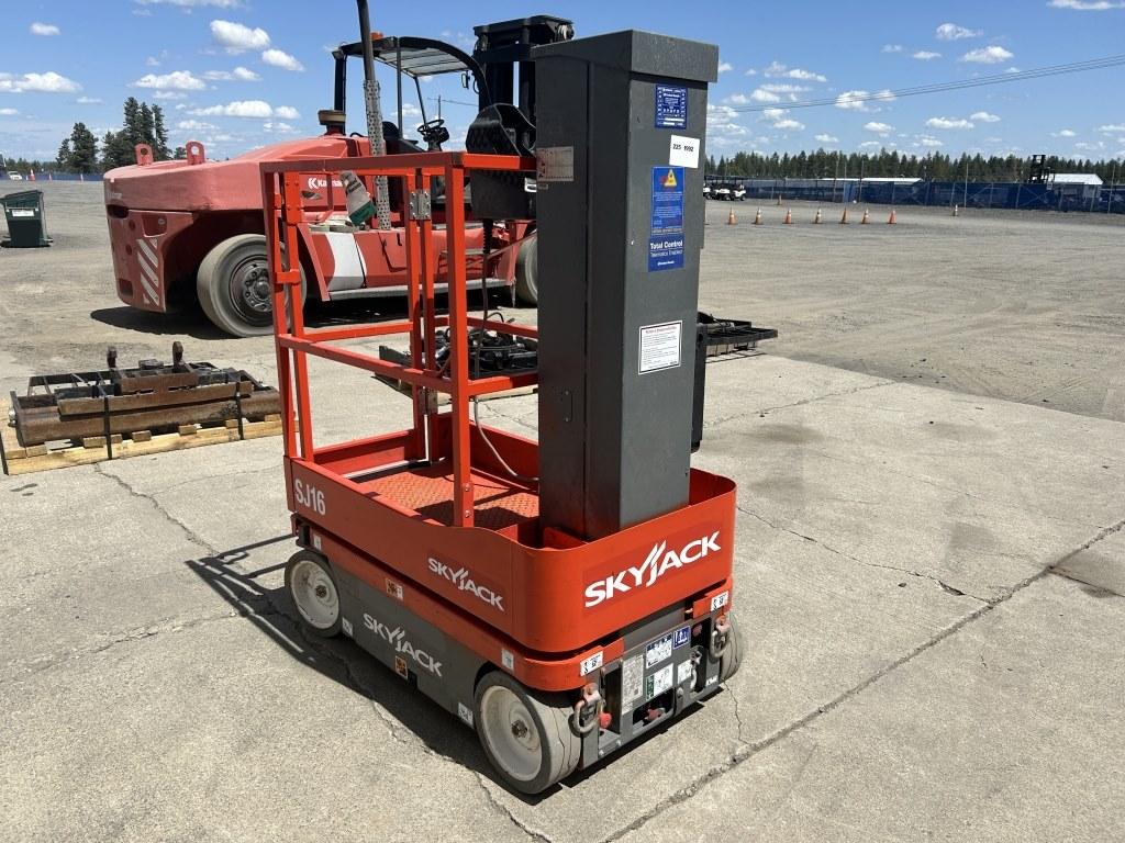 2020 Skyjack SJ16 Vertical Mast Lift