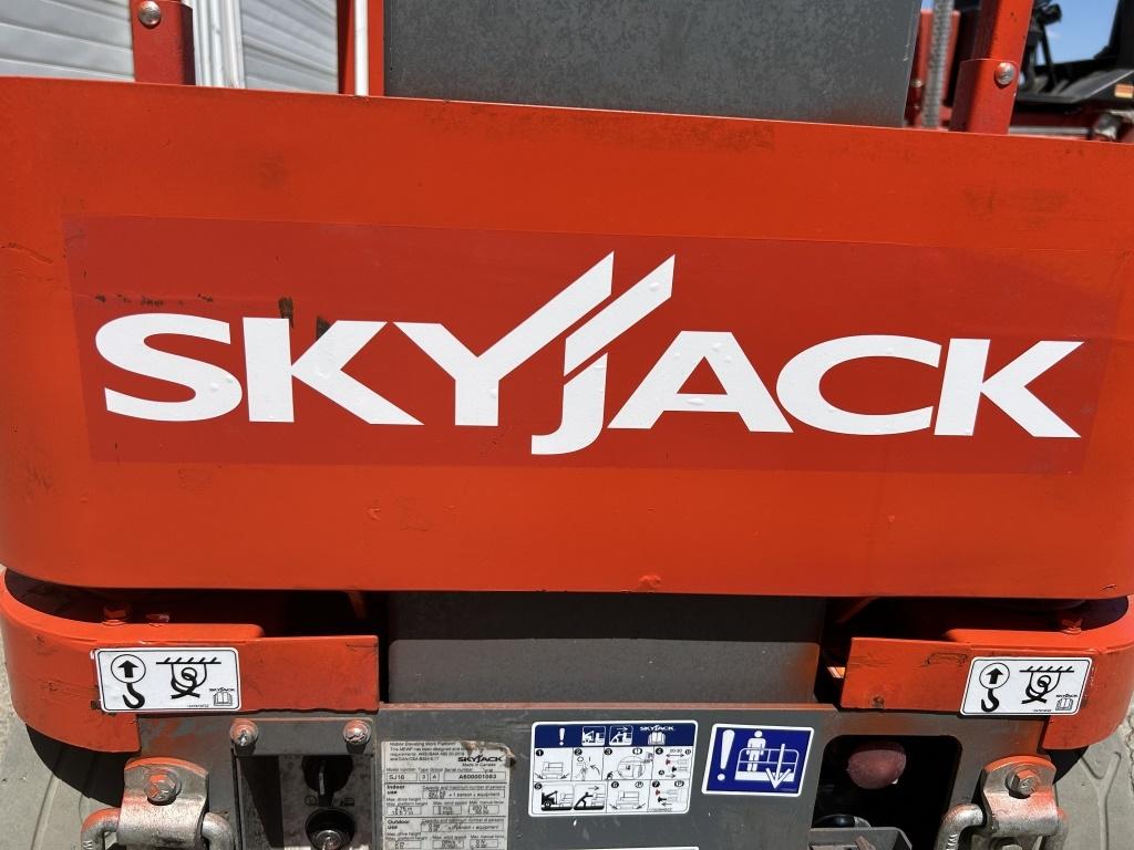 2020 Skyjack SJ16 Vertical Mast Lift