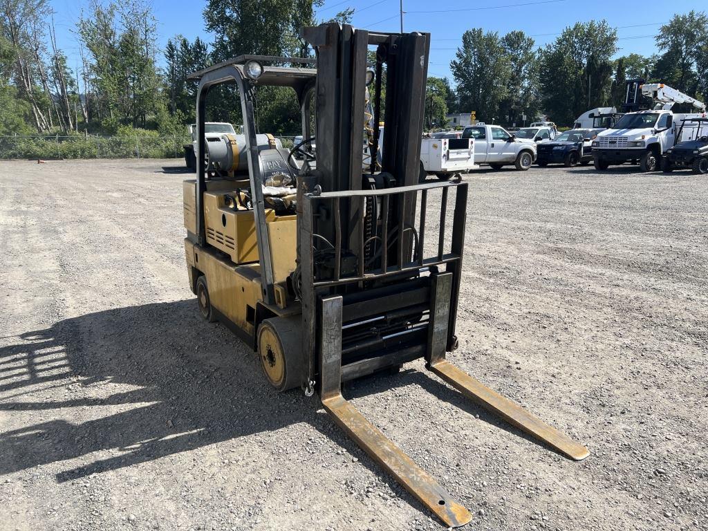 Caterpillar TC100D Forklift