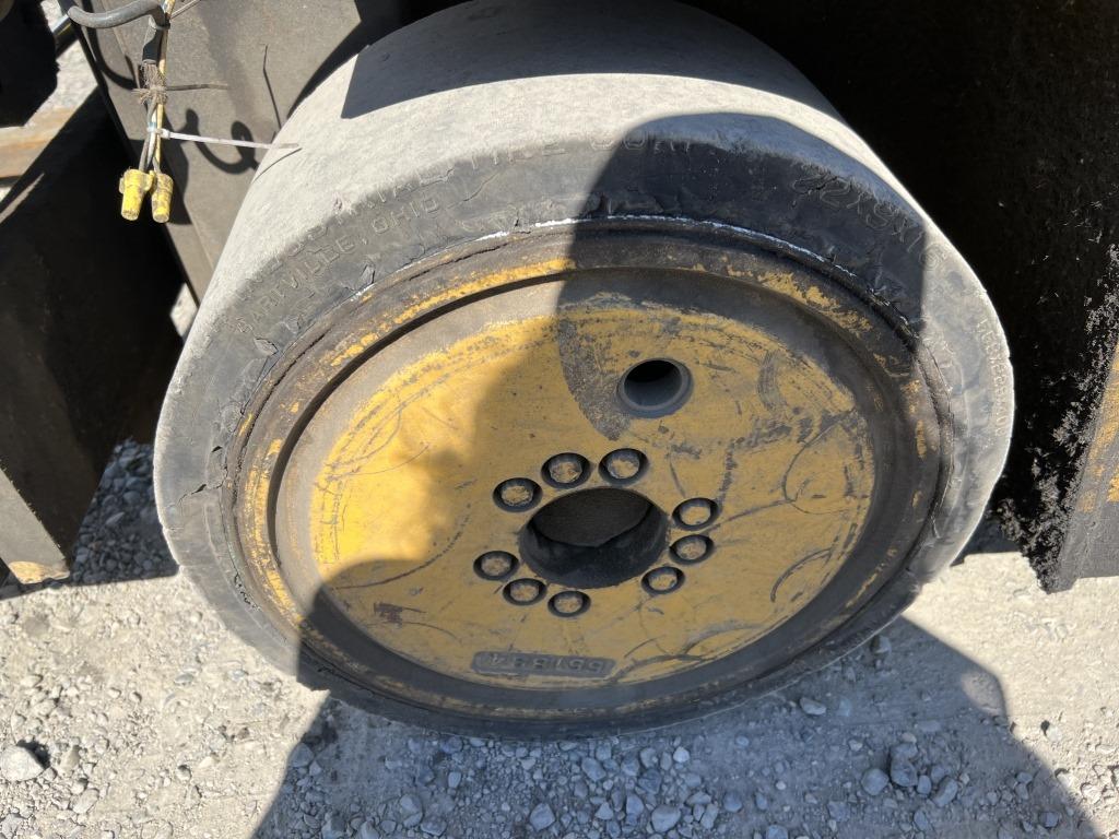 Caterpillar TC100D Forklift
