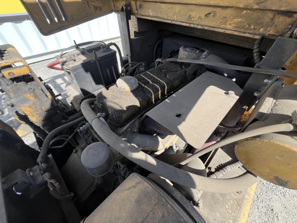 Caterpillar TC100D Forklift