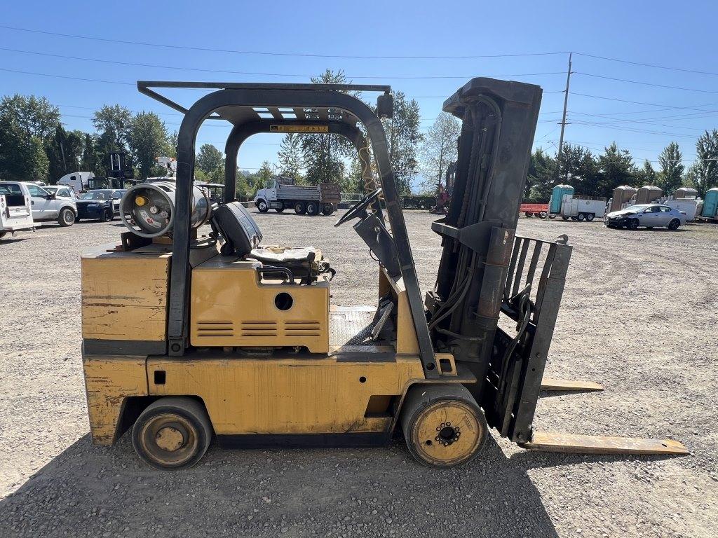 Caterpillar TC100D Forklift
