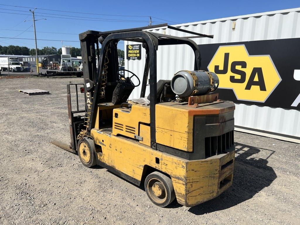 Caterpillar TC100D Forklift