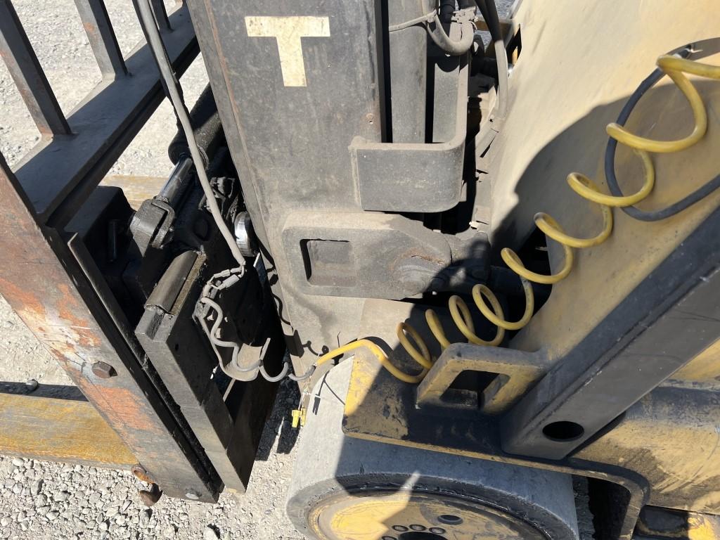 Caterpillar TC100D Forklift