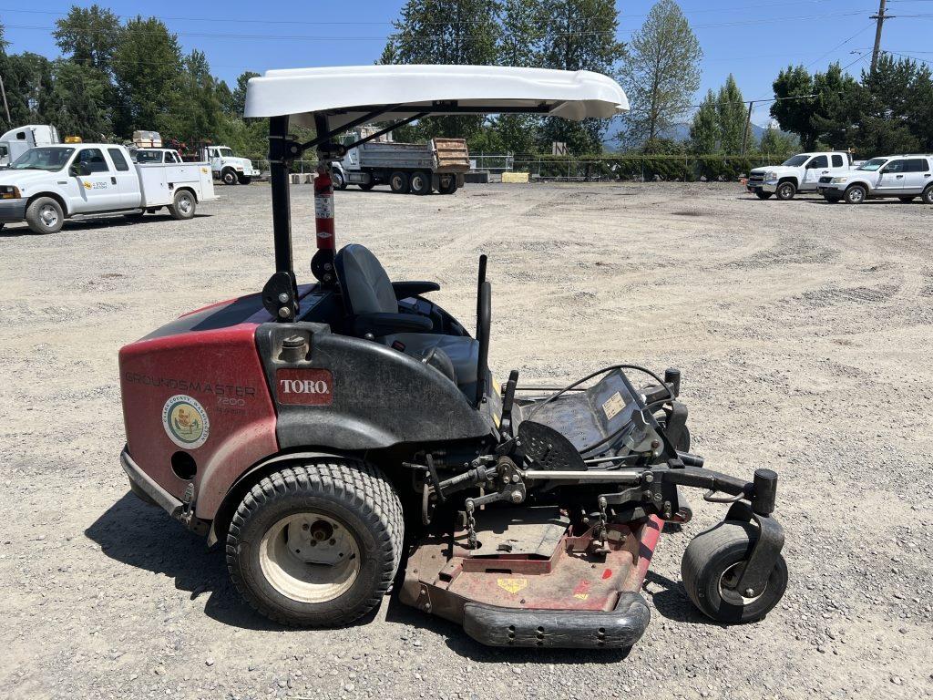 2010 Toro Groundsmaster 7200 Rotary Mower