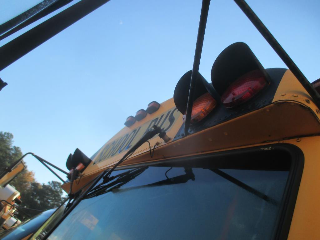 1997 Thomas Built School Bus, International T444