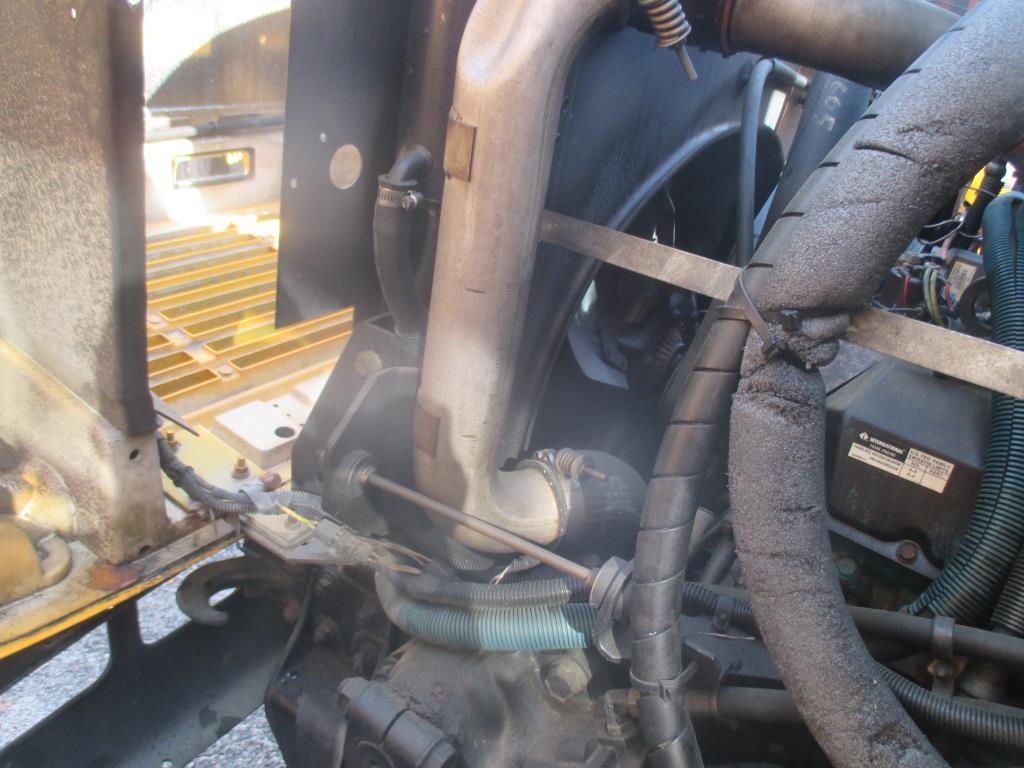 1997 Thomas Built School Bus, International T444
