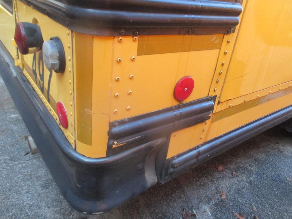 1997 Thomas Built School Bus, International T444