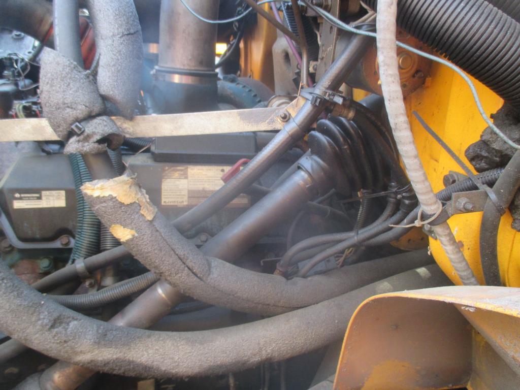 1997 Thomas Built School Bus, International T444