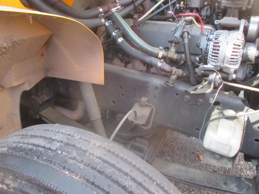 1997 Thomas Built School Bus, International T444