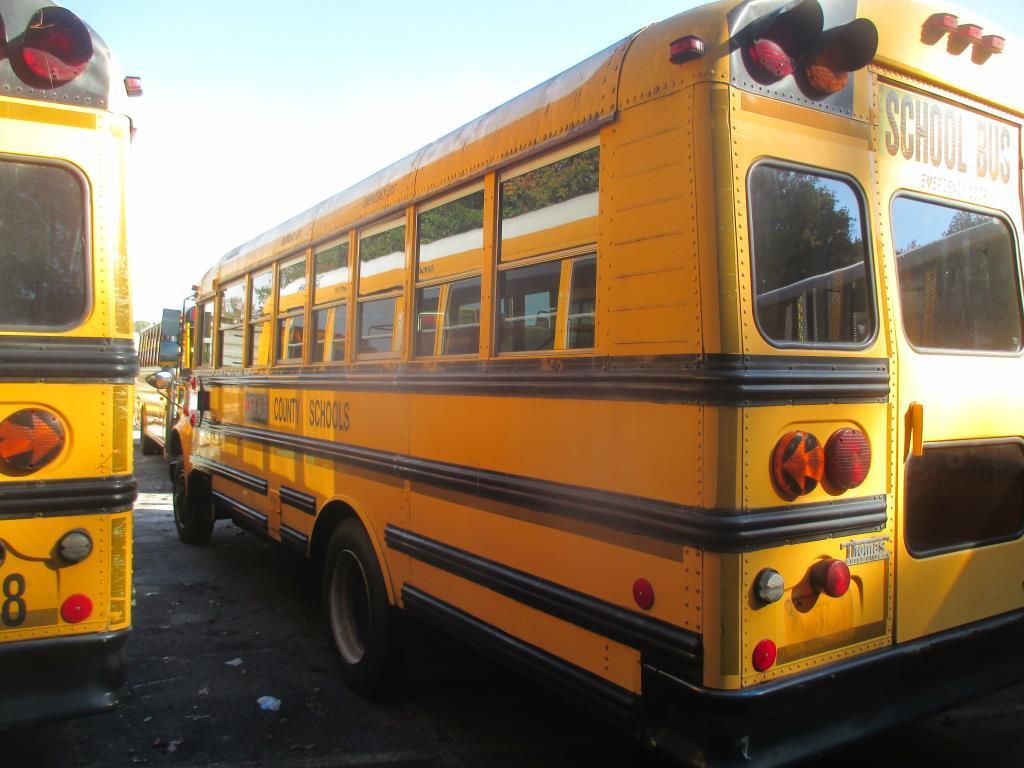 1997 Thomas Built School Bus, International T444