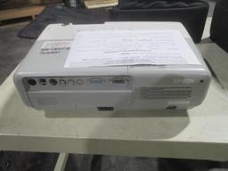 Epson EMP S5 LCD Projector