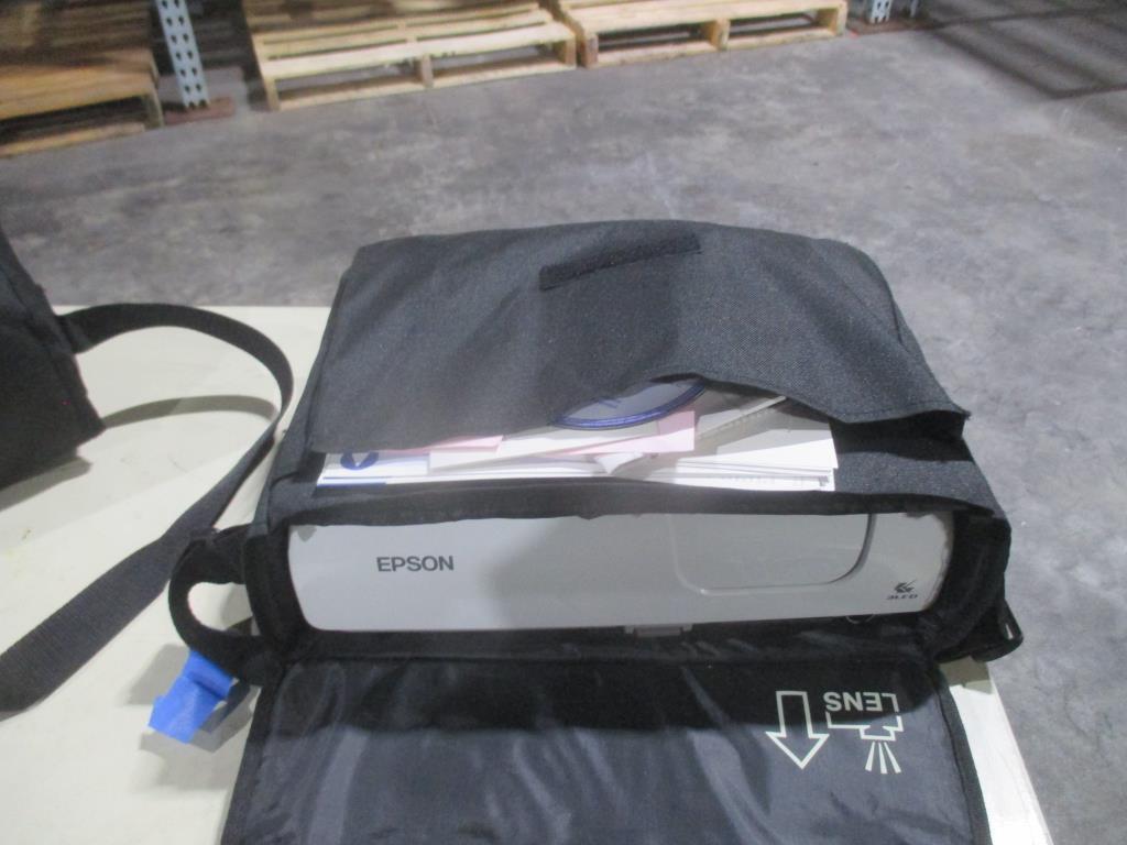 Epson EMP S5 LCD Projector
