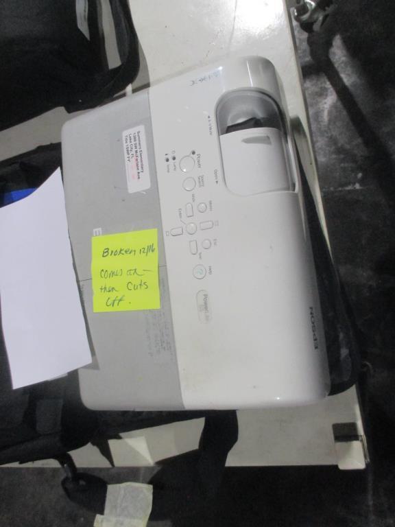 Epson EMP S5 LCD Projector