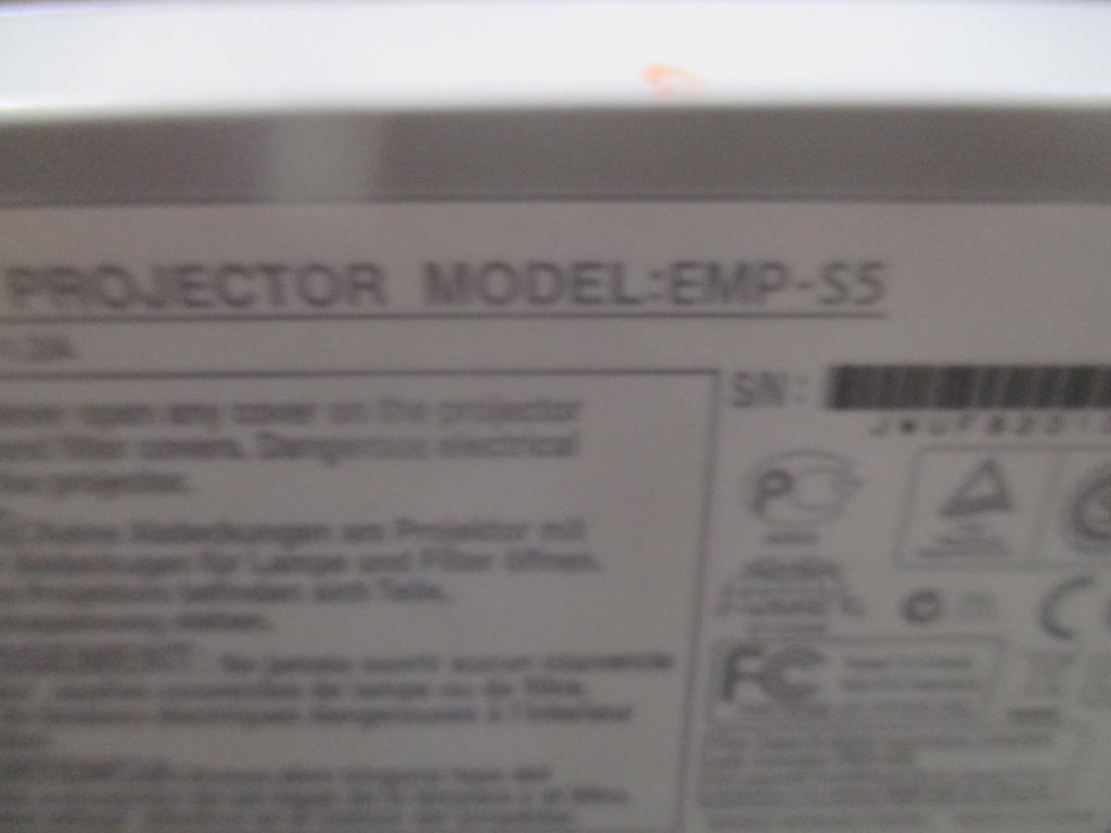 Epson EMP S5 LCD Projector