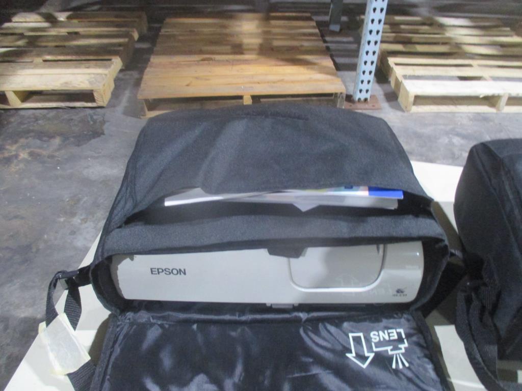 Epson EMP S5 LCD Projector