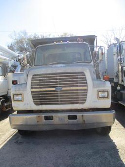 1994 Ford L8000 Dump Truck.