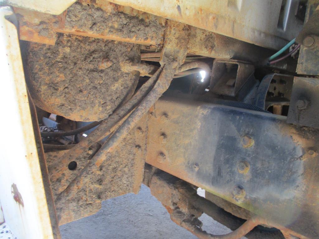 1994 Ford L8000 Dump Truck.