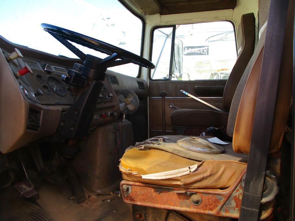 1994 Ford L8000 Dump Truck.