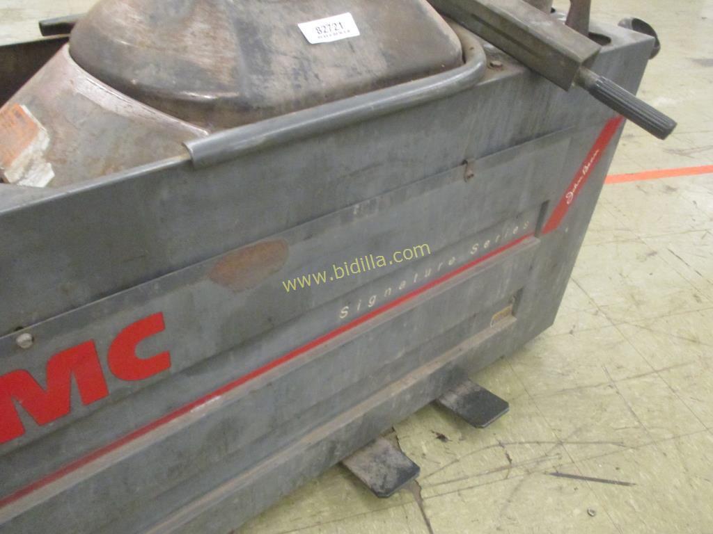 FMC 7600 Tire Changer