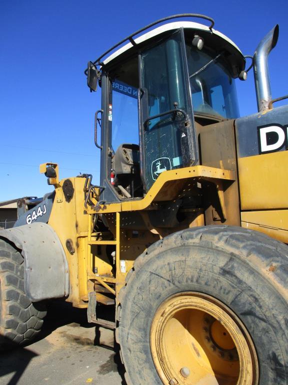 John Deere 644J Wheel Loader.