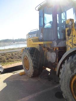 John Deere 644J Wheel Loader.