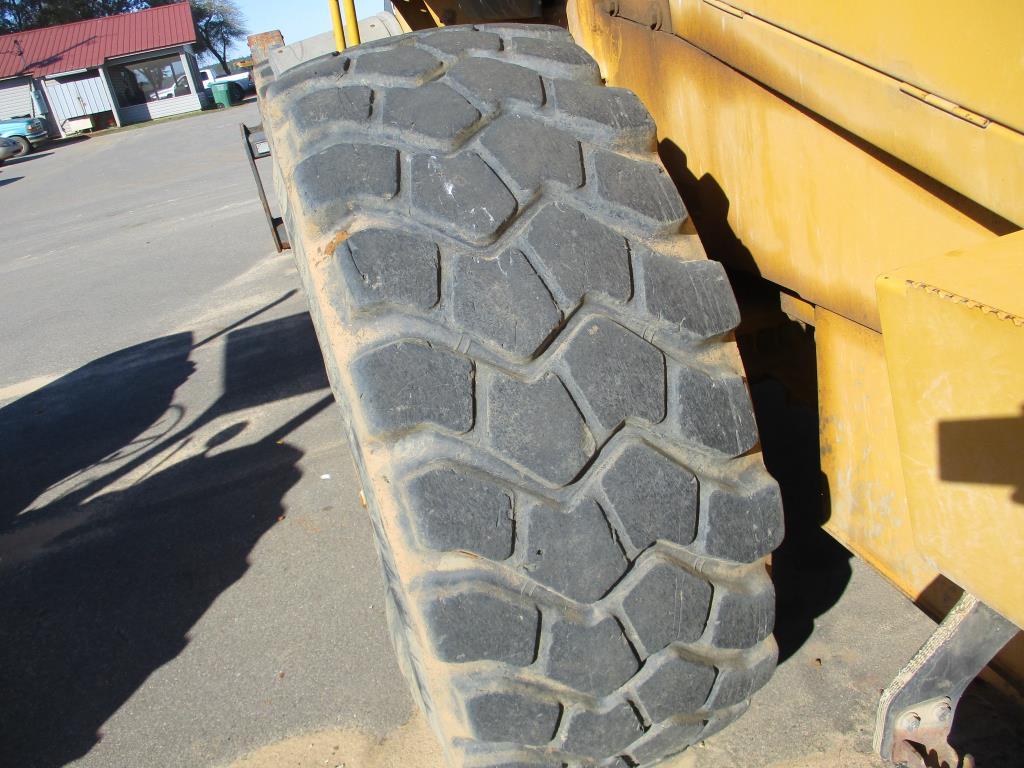 John Deere 644J Wheel Loader.