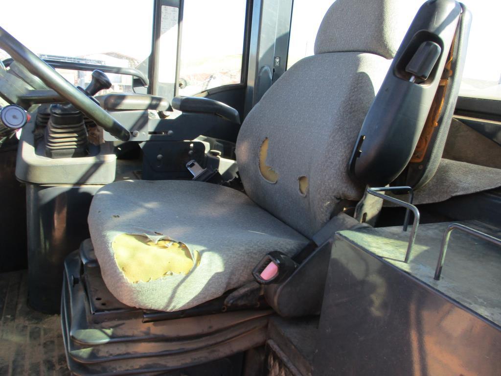 John Deere 644J Wheel Loader.