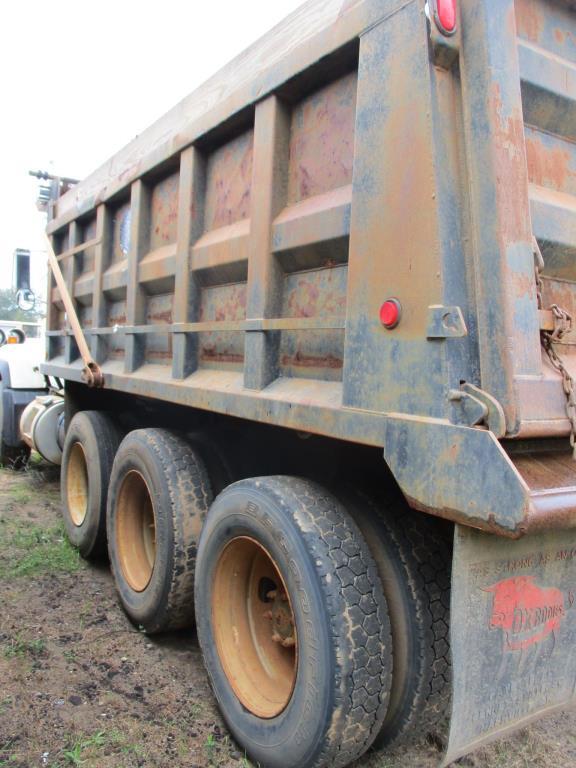 2001 Mack RD688S Dump Truck.