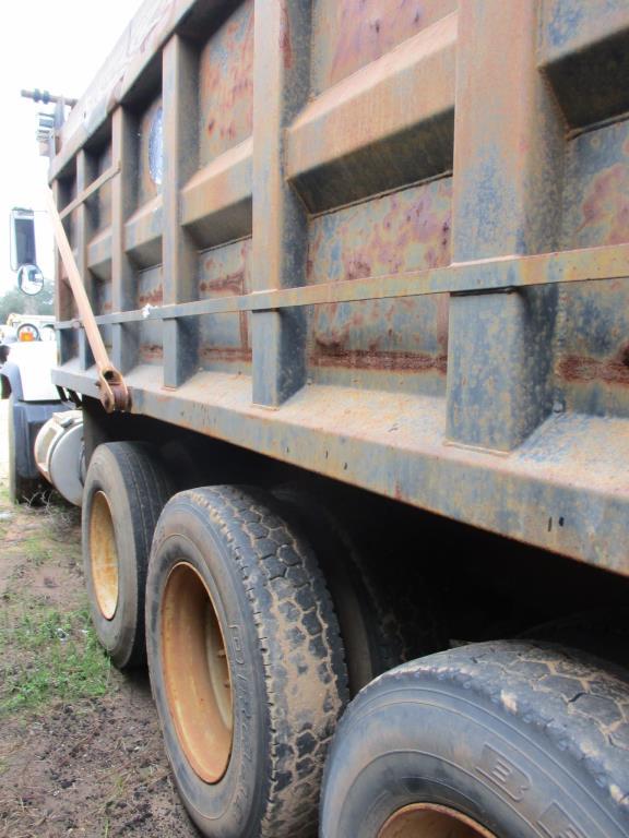 2001 Mack RD688S Dump Truck.