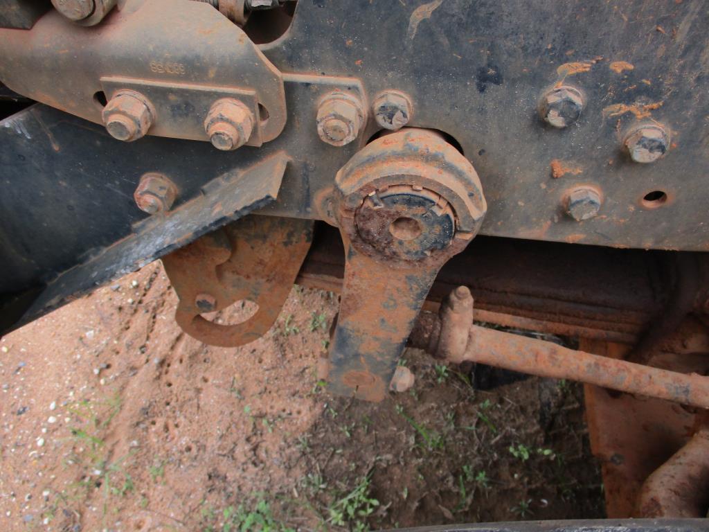 2001 Mack RD688S Dump Truck.