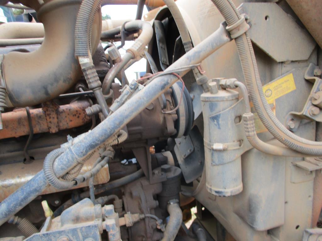 2001 Mack RD688S Dump Truck.
