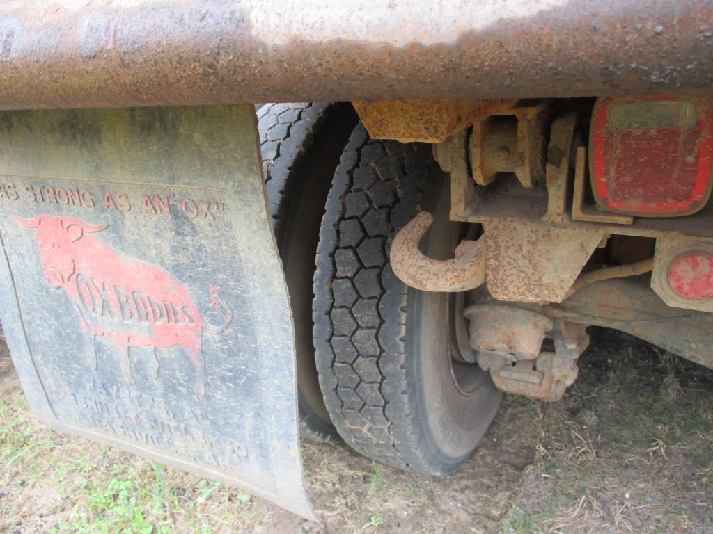 2001 Mack RD688S Dump Truck.