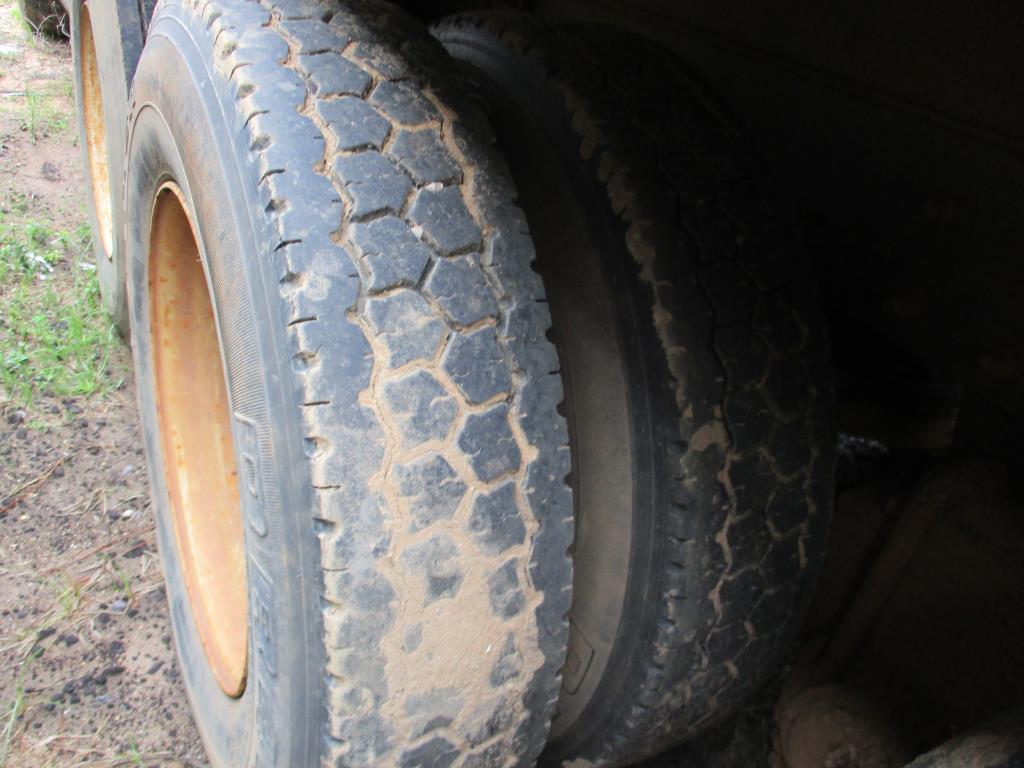 2001 Mack RD688S Dump Truck.