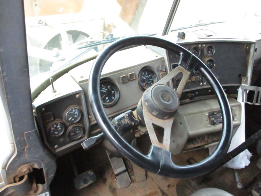 2001 Mack RD688S Dump Truck.