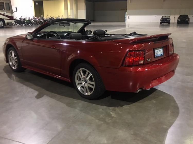 2000 Ford Mustang Convertible