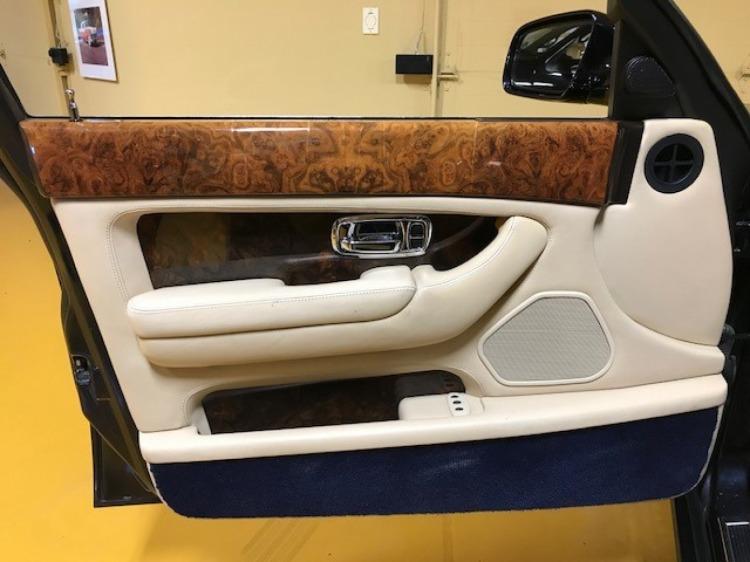 2001 Bentley Arnage Red Label