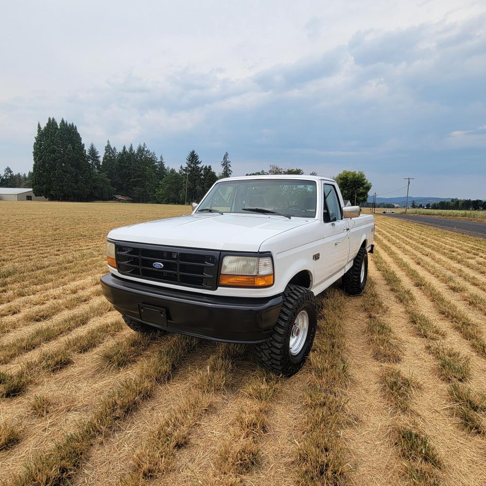 1994 Ford F150 4 x 4 Pickup