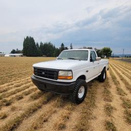 1994 Ford F150 4 x 4 Pickup