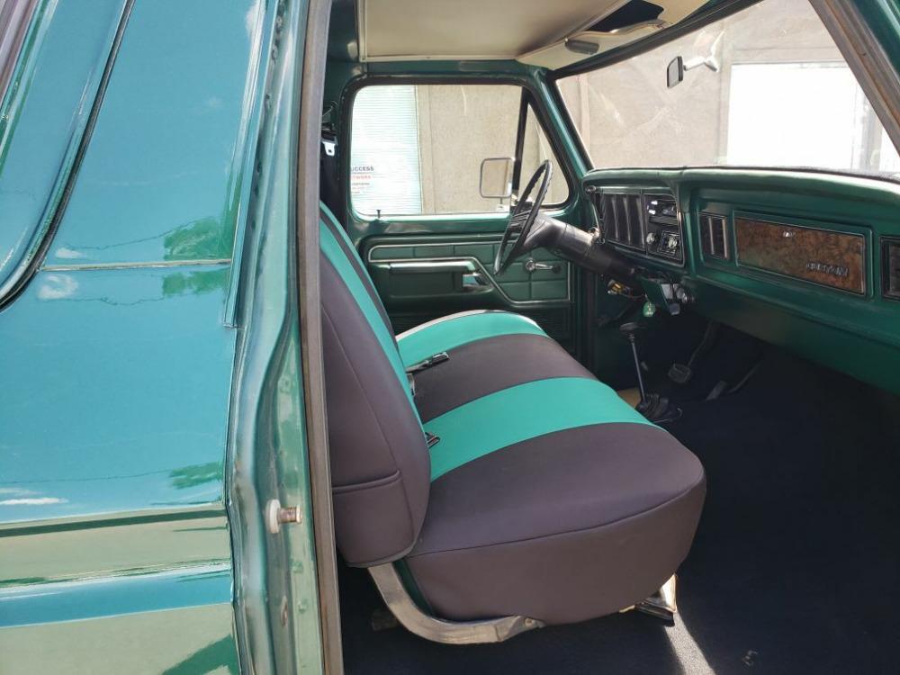 1979 Ford Bronco 4 x 4