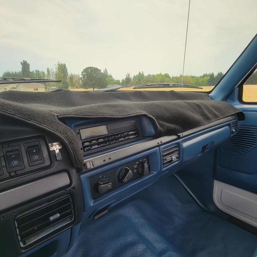 1994 Ford F150 4 x 4 Pickup